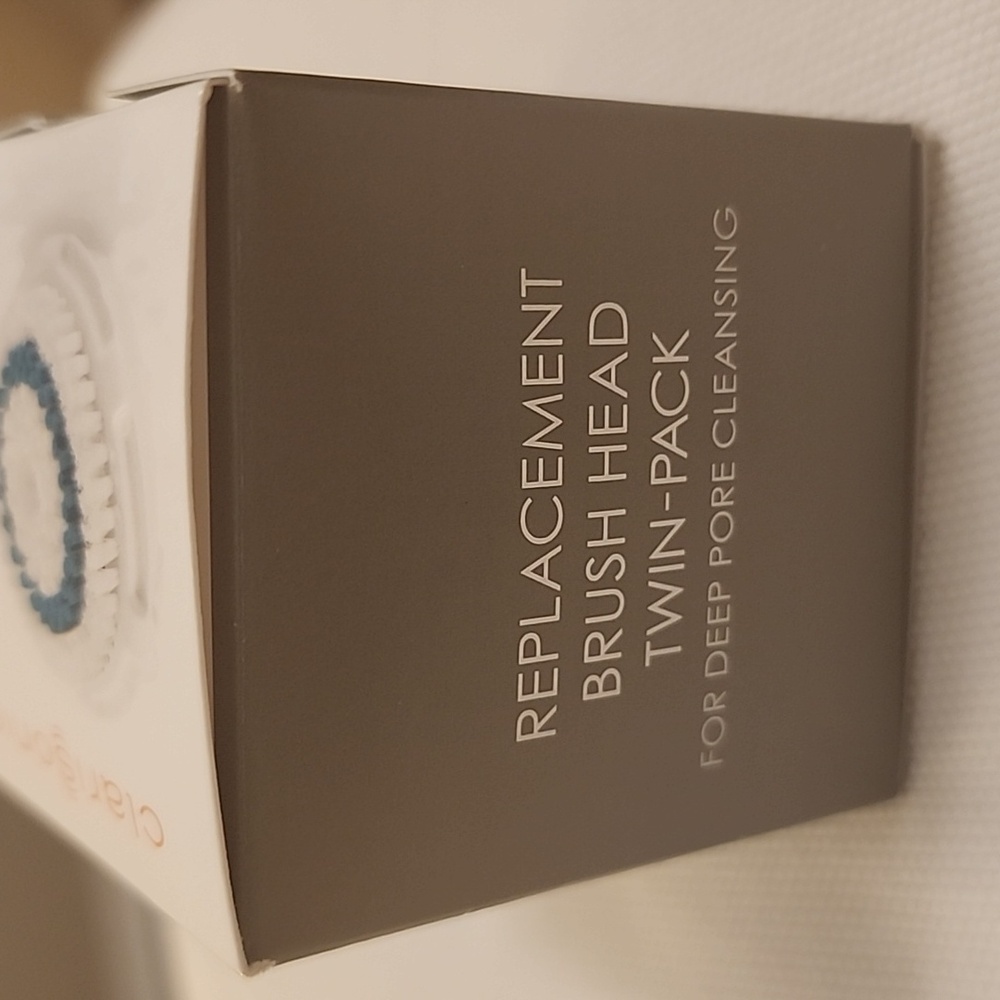 Clarisonic Replacement Brushes - Picture 2 of 3